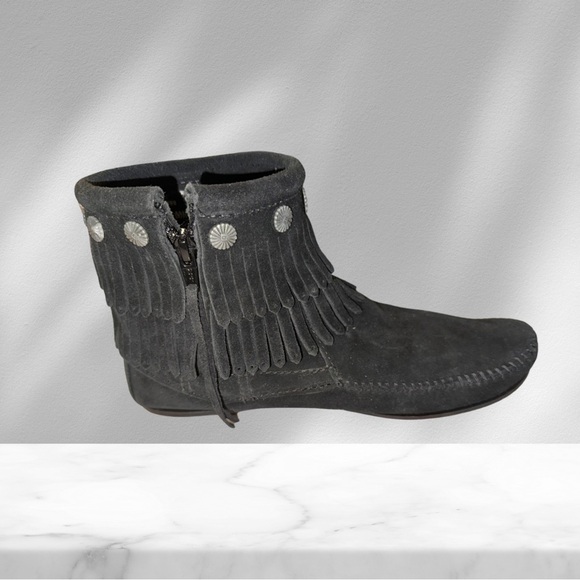 Black Suede Minnie Tonka Ankle Moccasins 7 1/2 - Picture 3 of 8